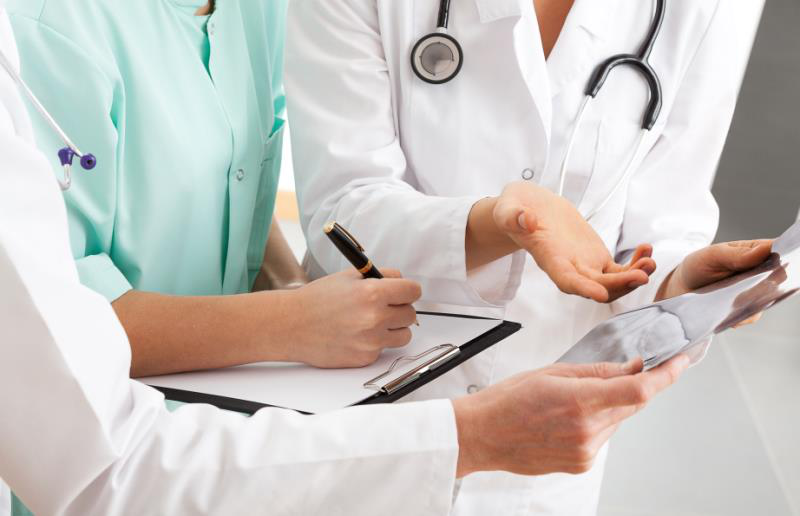 又一家公立医院宣布倒闭！医护人员：空荡的病房，缩水的绩效(图4)